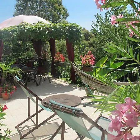 Bed & Breakfast Castel Valfred Saint-Barthelemy-d'Agenais